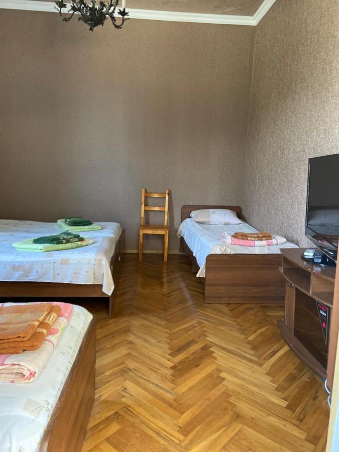 Уютный Дворик Sukhumi Eksteriør billede