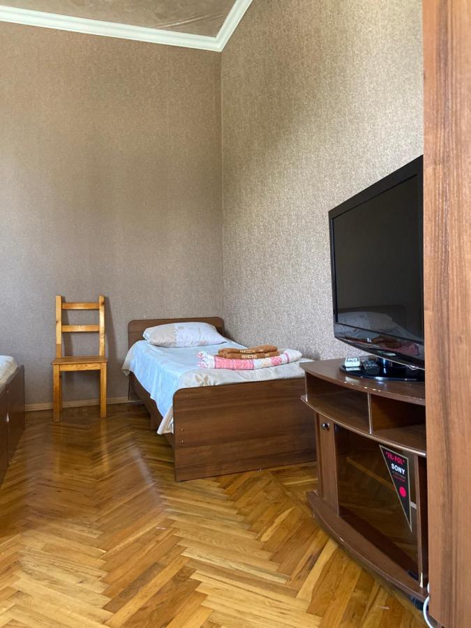 Уютный Дворик Sukhumi Eksteriør billede